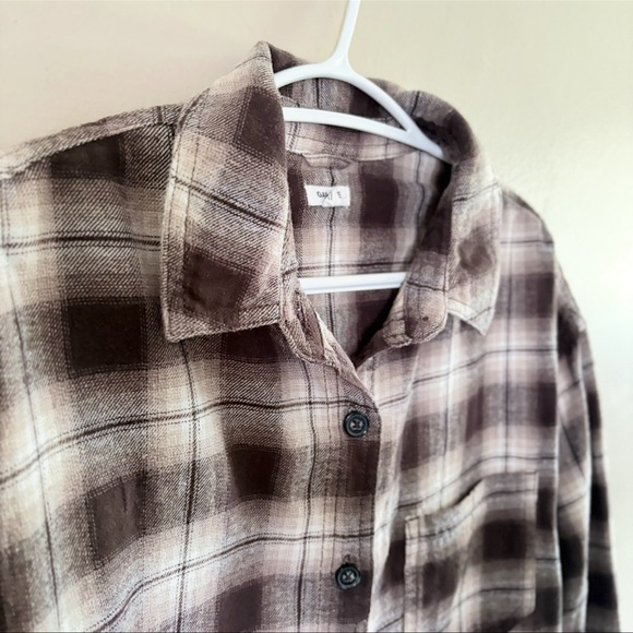 Garage White & Brown Plaid “Dylan” Oversized Button Down Flannel Shirt – XS/S - Picture 7 of 16